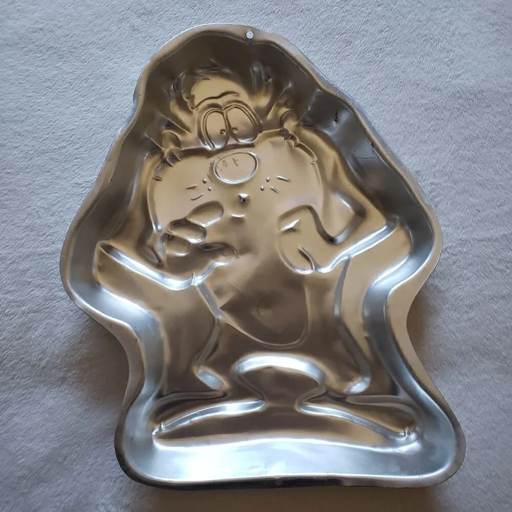 Wilton Vintage Cake Pan 1995 Taz Looney Tunes Tasmanian Devil Aluminum Mold